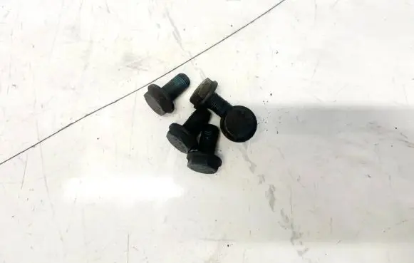 Skoda Fabia Mk1 (6Y) Nuts/bolts 