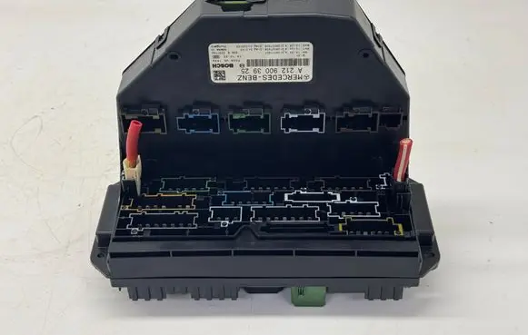 Mercedes-Benz GLK (X204) SAM control unit A2129003925 A2129011007 A2129027408