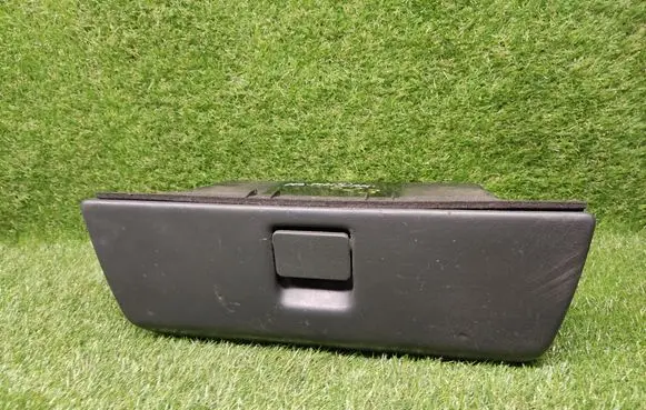 Mercedes-Benz ML W163 Glove box set A1636890191