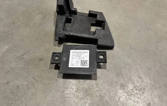Mercedes-Benz A W176 Camera control unit module A1179009101 A2465401040