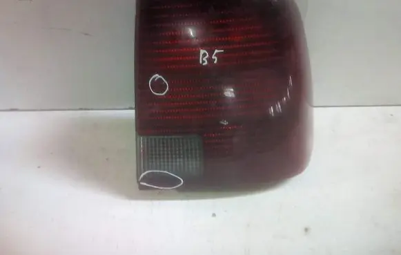 Volkswagen PASSAT B5 Rear/tail lights 3B5945257