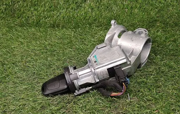 Opel Corsa D Ignition lock 55703083 56155E