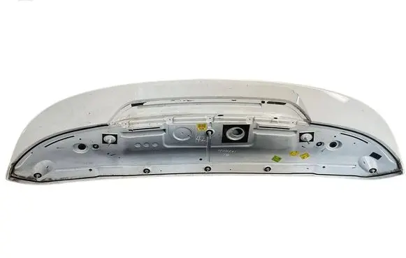 Tailgate/trunk spoiler