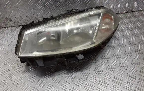 Renault Megane II Headlight/headlamp 8200073220J