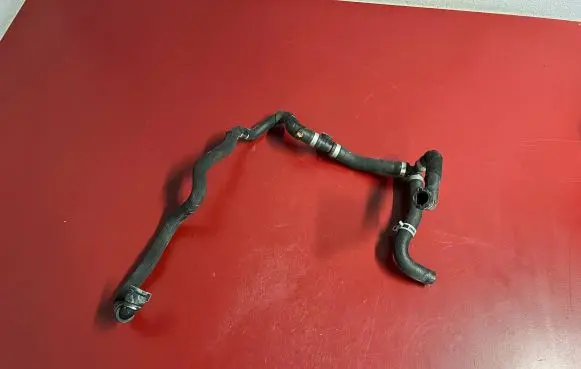 BMW X1 U11 Engine coolant pipe/hose 8832955 64218832955