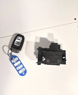 Audi Q5 SQ5 Ignition lock 8K0909131D