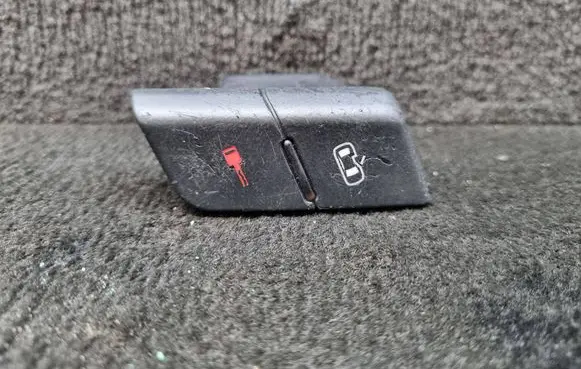 Audi A4 S4 B6 8E 8H Central locking switch button 8E1962107