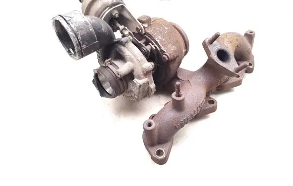 Volkswagen Golf V Turbo 038253014H