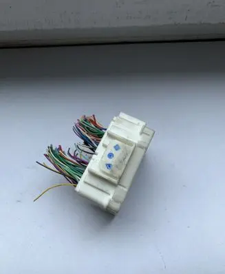 Toyota Avensis T270 Fuse box set 8267120350