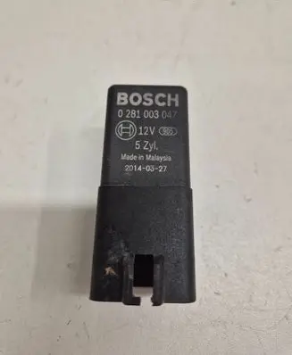 Volvo V60 Glow plug pre-heat relay 31342686