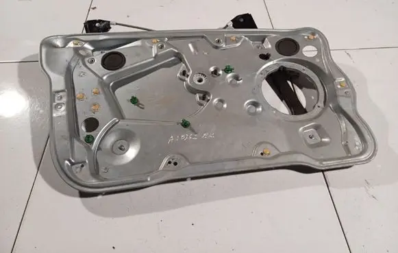 Skoda Fabia Mk1 (6Y) Sliding door window regulator with motor 