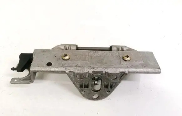 Mercedes-Benz C W202 Tailgate exterior lock 2028001625 2029700025