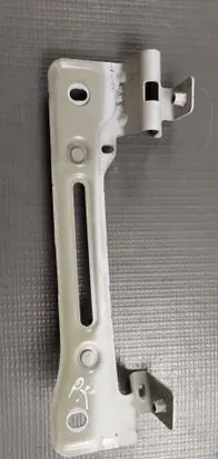Audi SQ7 Fender mounting bracket 4M0821431