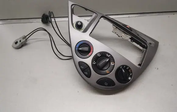 Ford Focus Climate control unit 98AB15000CCW 98AB18C419AF