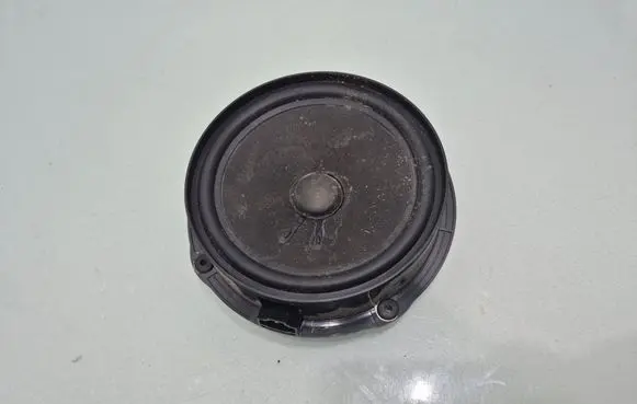 Skoda Octavia Mk3 (5E) Front door speaker 5E0035411A