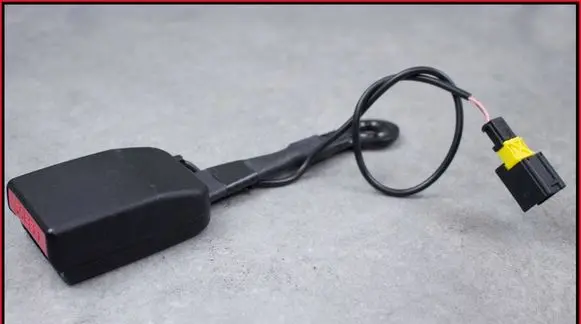 Citroen C6 Rear seatbelt buckle 7493089