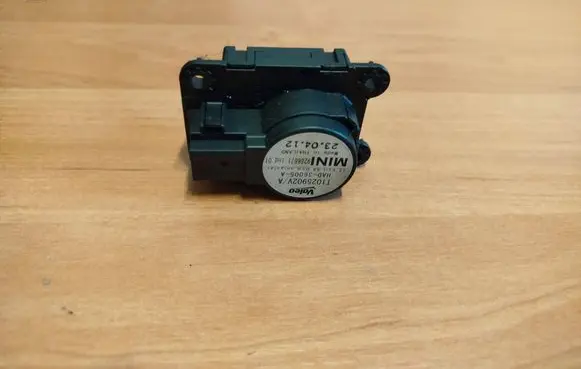 Mini One - Cooper Coupe R56 Air flap motor/actuator T1025902V 9286871