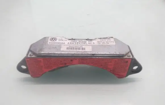 Volkswagen Golf III Airbag deployment crash/impact sensor 1H0959656A