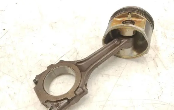 Alfa Romeo 156 Piston with connecting rod