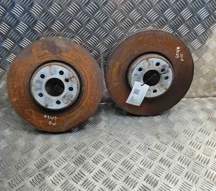 BMW X3 G01 Front brake disc 6860912 6860911
