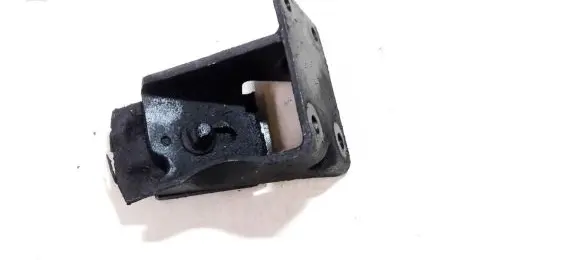 Ford Maverick Engine mounting bracket