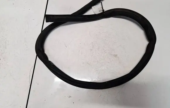 Renault Laguna III Engine compartment rubber