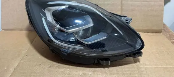 Ford Puma Headlight/headlamp