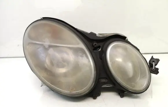 Mercedes-Benz E W211 Headlight/headlamp A0008201608