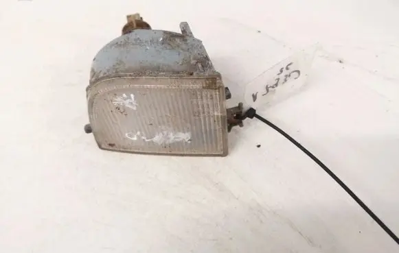 Volkswagen PASSAT B4 Front indicator light 3a0953155