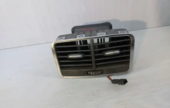 Audi A6 S6 C6 4F Rear air vent grill 4F0819203B
