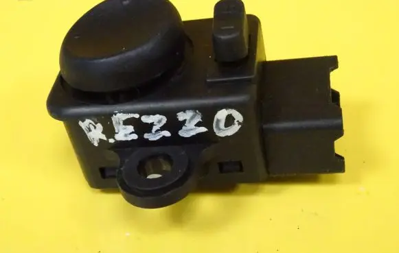 Chevrolet Rezzo Wing mirror switch 1B08K