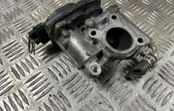 Toyota Verso Throttle valve 258000R010