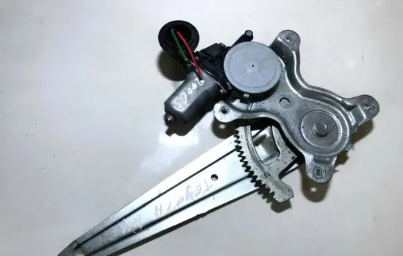 Toyota RAV 4 (XA30) Sliding door window regulator with motor