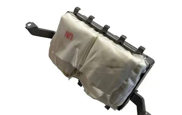 Toyota Urban Cruiser (XP110) Passenger airbag 100507011P5U F01K1048368