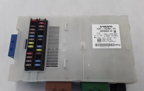 Volvo XC60 Fuse module