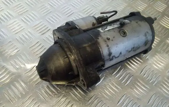 Audi A4 S4 B6 8E 8H Starter motor D7R33