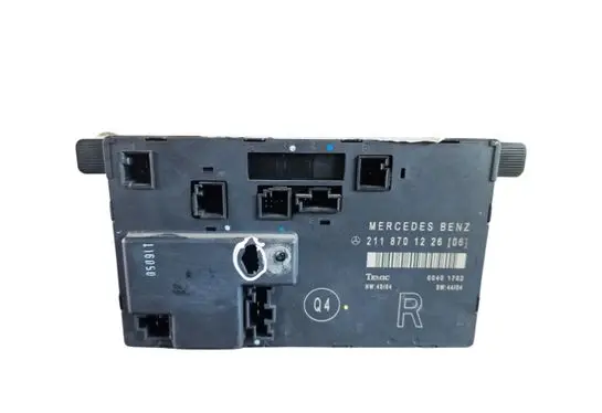 Mercedes-Benz E W211 Door control unit/module 2118701226