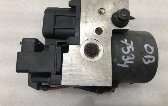 Mitsubishi Carisma ABS Pump MR249754