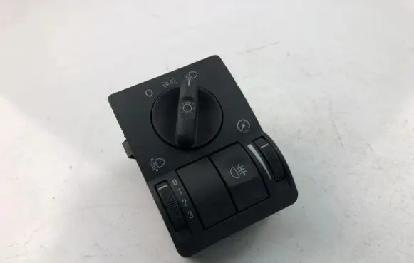 Opel Corsa C Light module LCM 9116612