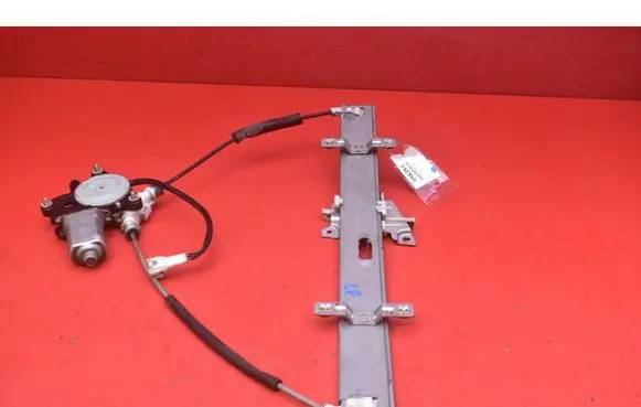 Suzuki Grand Vitara I Front door window regulator with motor 83460-65D00