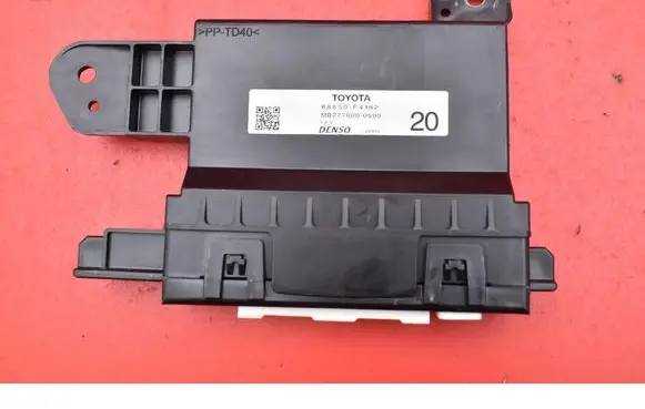 Toyota C-HR I Engine control unit/module ECU 88650-F4182