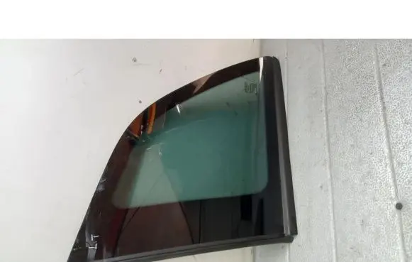 Fiat Croma Rear side window