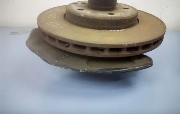 Mercedes-Benz C W203 Front wheel hub spindle knuckle