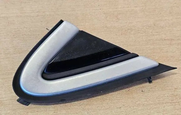 Volvo V40 Fender trim (molding) 31349230 31391029 31391031