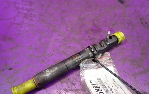 Fuel injector