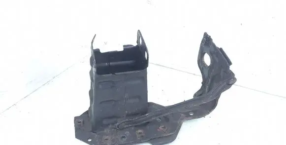 Mercedes-Benz C W203 Radiator support slam panel bracket 