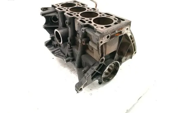 Mercedes-Benz A W176 Engine block K9K461