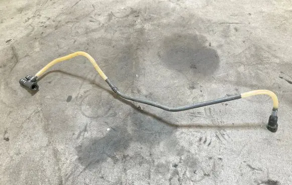 Fuel main line pipe