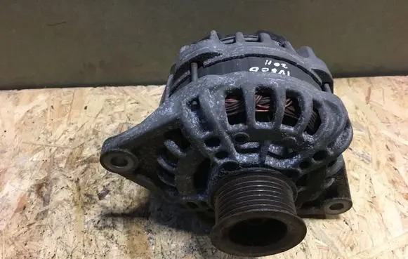 Iveco Daily 35 - 40.10 Generator/alternator 504385133