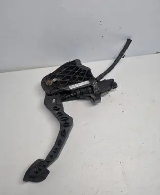 Volkswagen PASSAT B6 Clutch pedal 3C1721059L 8200569352 0000569352
